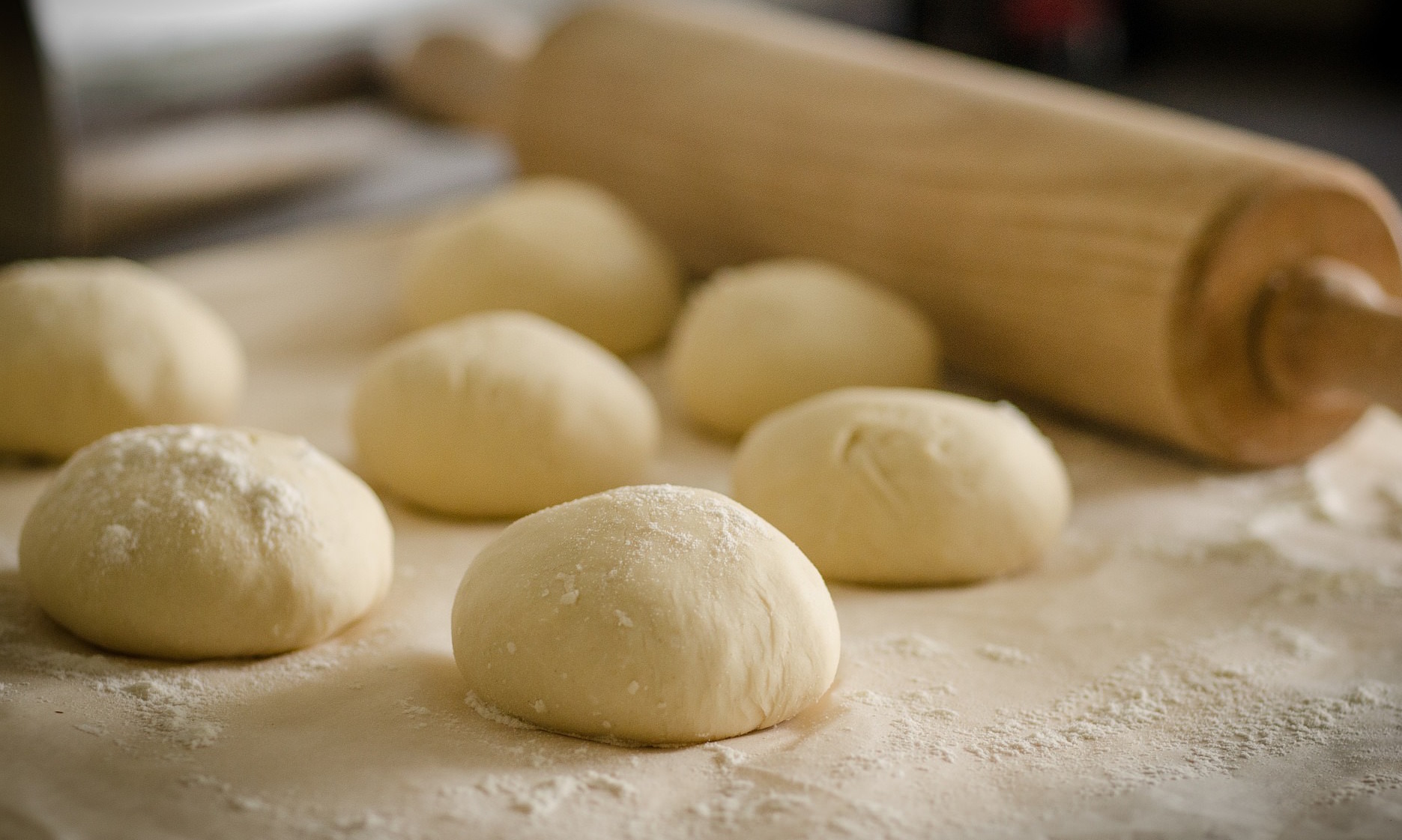 「麵團的攪拌有什麼技巧？」新手做麵包之前，一定要知道的麵團基本知識！