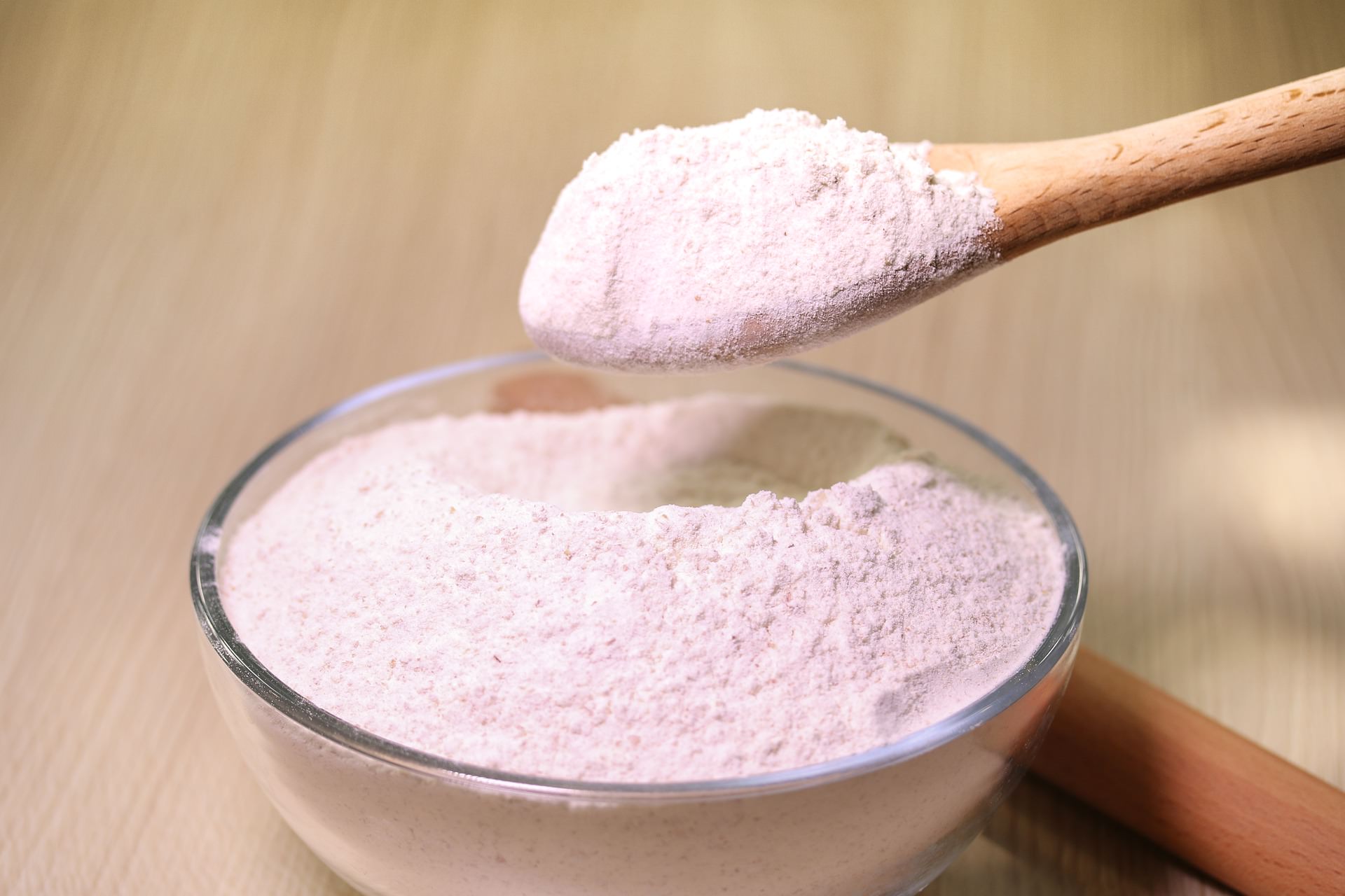 「麵粉澱粉種類這麼多，到底差在哪？」一次教你搞懂常用澱粉麵粉的差別！