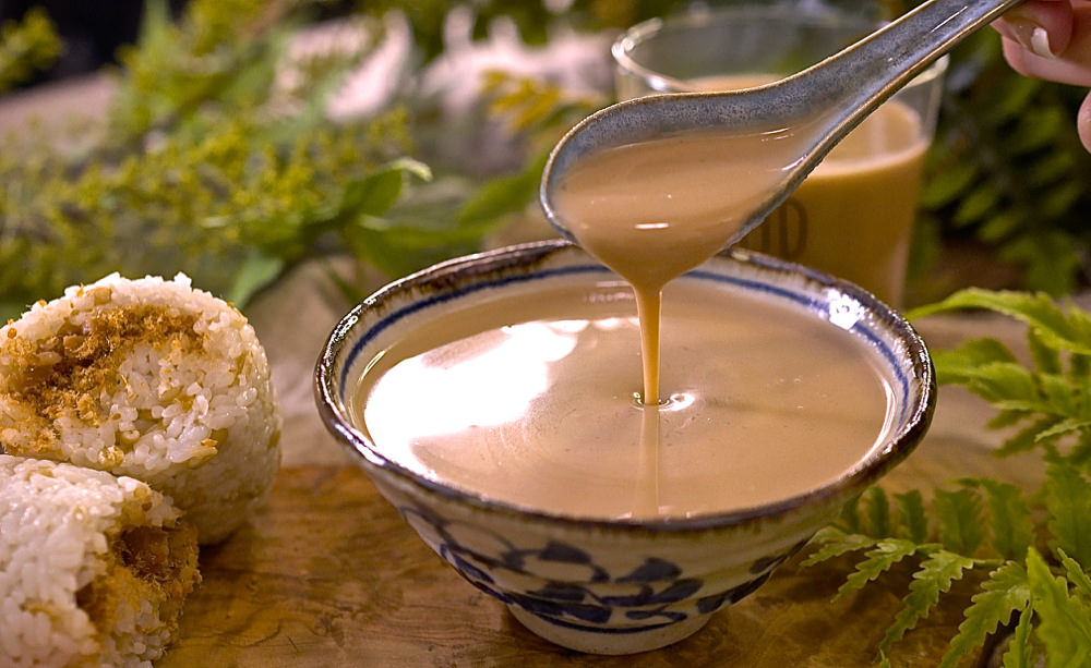 5分鐘做出香濃滑順的米漿！世界最簡單的米漿做法，必學中式點心
