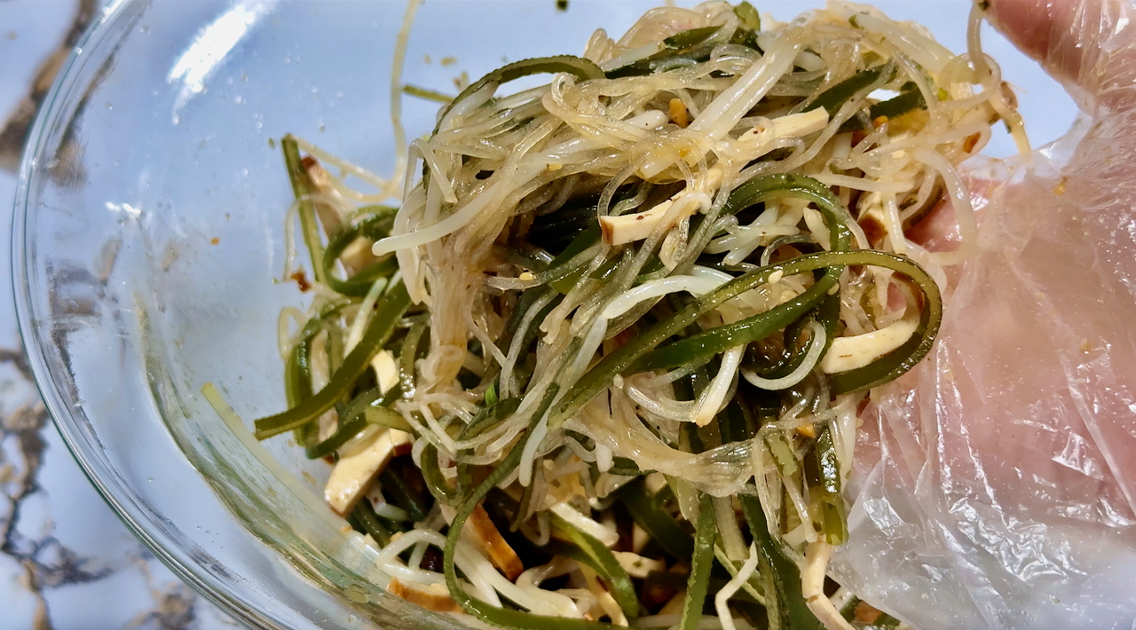 鼎泰豐招牌小菜｜在家10分鐘復刻的清爽開胃涼拌菜